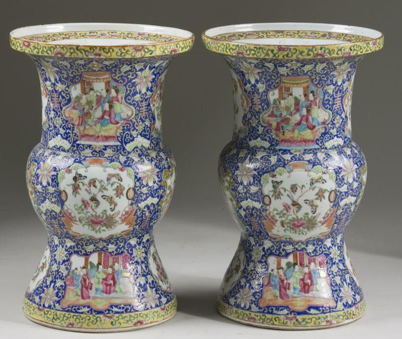 Appraisal: Pair of Chinese Porcelain Rose Mandarin Vases mid th c