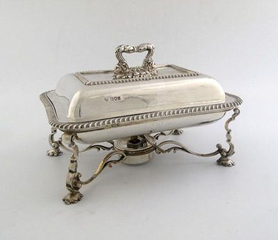 Appraisal: An Edwardian oblong entree dish and cover with gadrooned borders