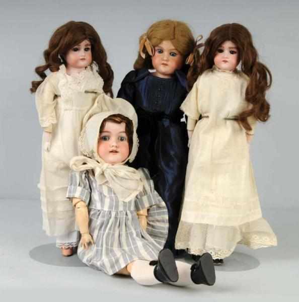 Appraisal: Lot of German Bisque Girls Description A M with jointed