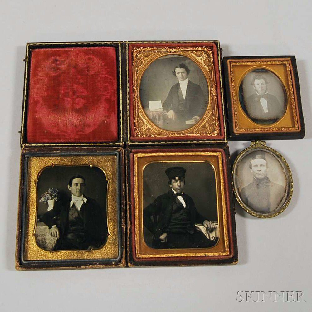 Appraisal: Five Daguerreotype Portraits of Gentlemen three sixth-plate size one possibly