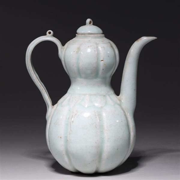 Appraisal: Chinese Song dynasty qingbai glazed covered double gourd ewer chip