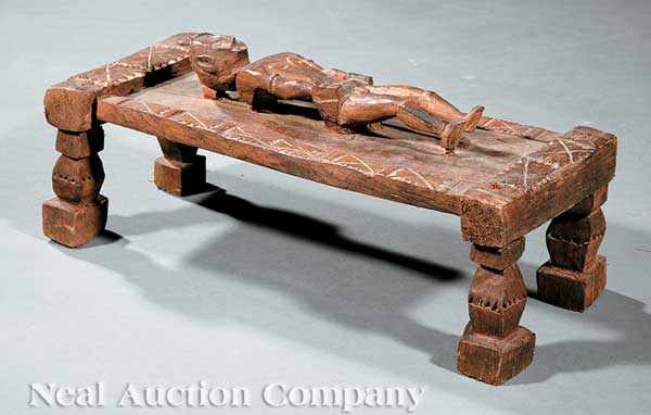 Appraisal: A Papua New Guinea Carved Wood Bed Figure Manus Province