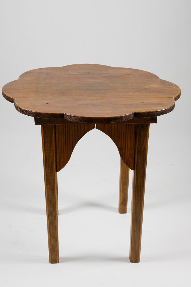 Appraisal: Rustic Pine Scalloped Top Side Table Rustic Pine Scalloped Top