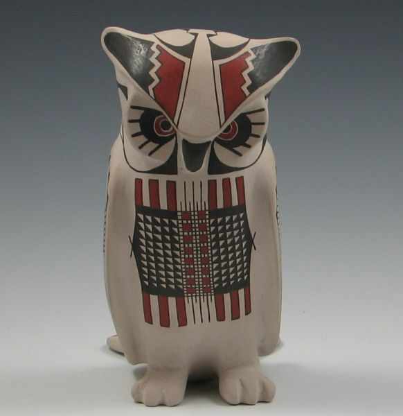 Appraisal: Mata Ortiz Owl Effigy by Thomas Quintana signed hand incised