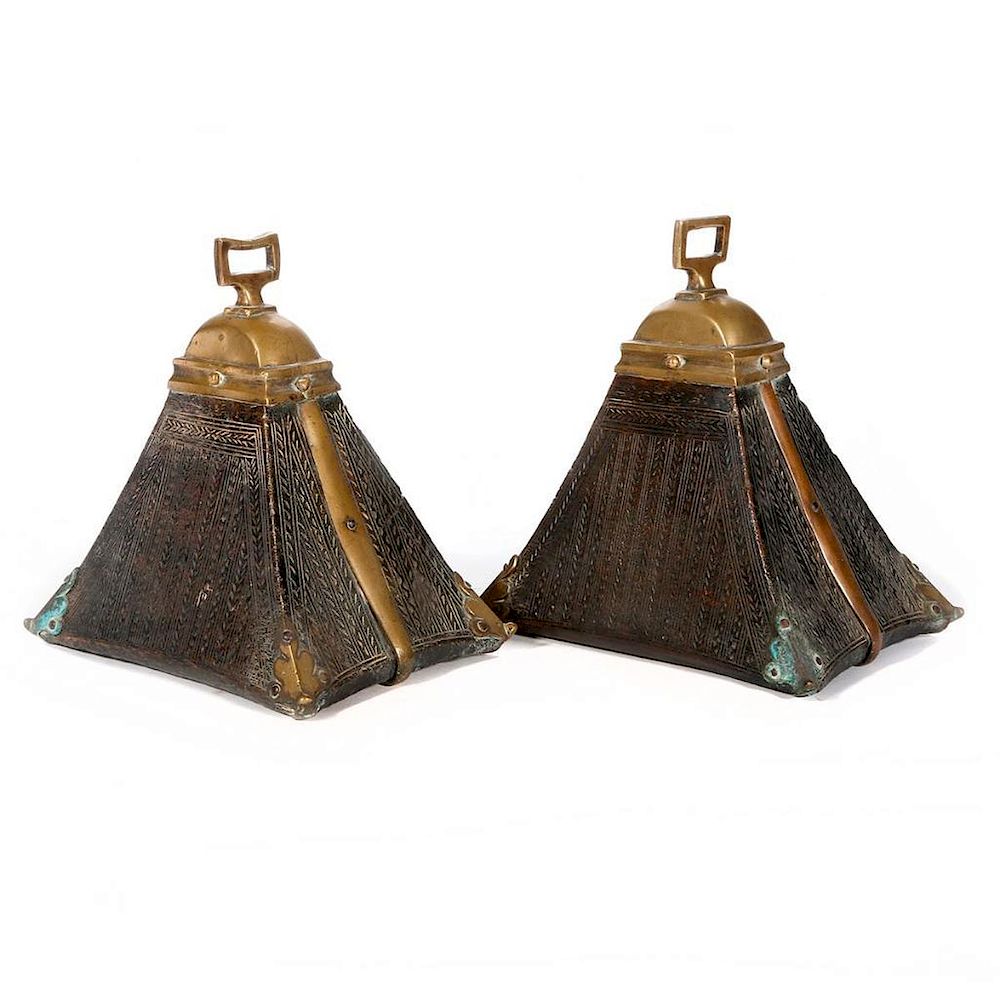 Appraisal: Pair of Latin American stirrups c late th early th