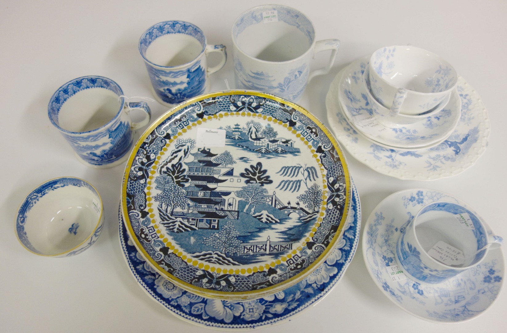 Appraisal: A pair of Davenport stone china Willow pattern plates cm