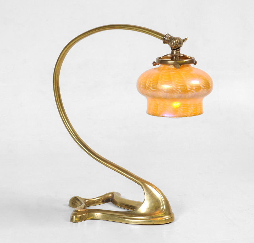 Appraisal: BRASS ART NOUVEAU TABLE LAMP WITH QUEZAL SHADE Weighted brass