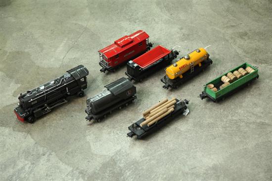 Appraisal: LIONEL TRAIN SET Included in the set are a E