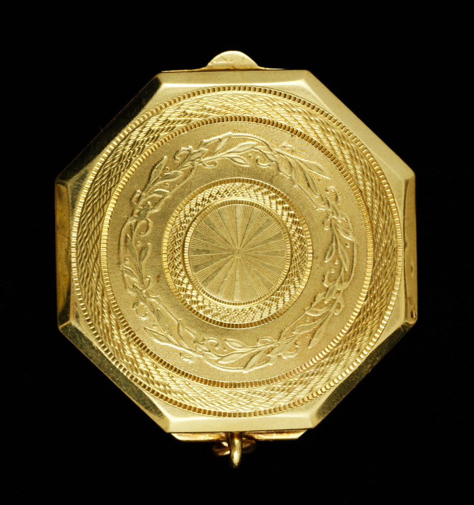 Appraisal: - Octagonal Gold Pill Box Octagonal gold pill box marked