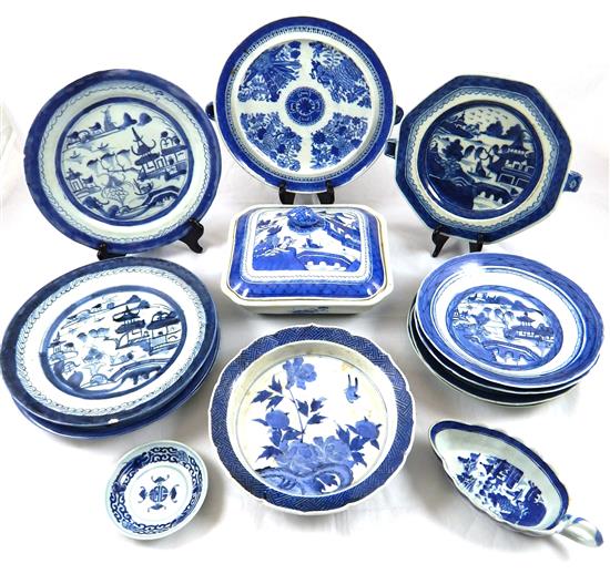 Appraisal: ASIAN th th C Chinese Export blue and white porcelain