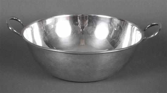 Appraisal: Latin American colonial style silver serving bowl maker unidentified stylized