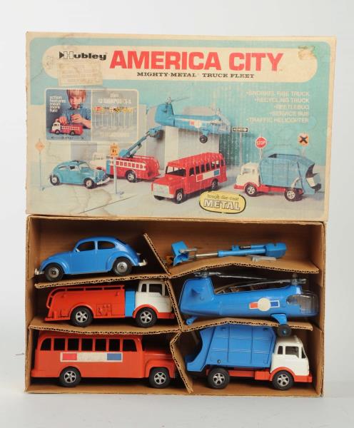 Appraisal: Hubley America City Toy Set Original box has some wear