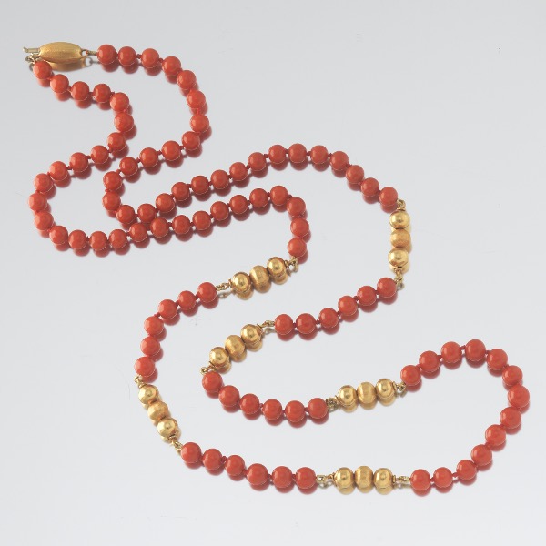 Appraisal: CORAL AND GOLD NECKLACE L Individually strung mm coral beads