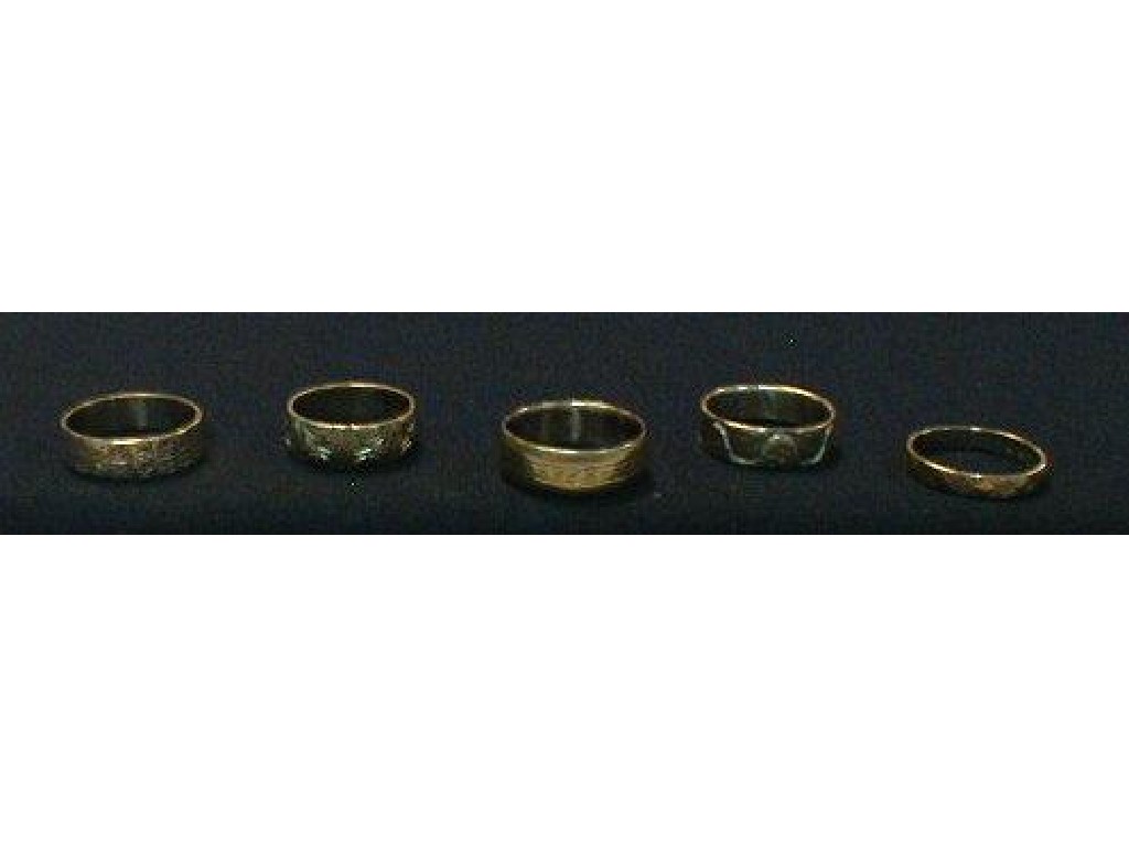 Appraisal: Five patterned ct gold wedding bands