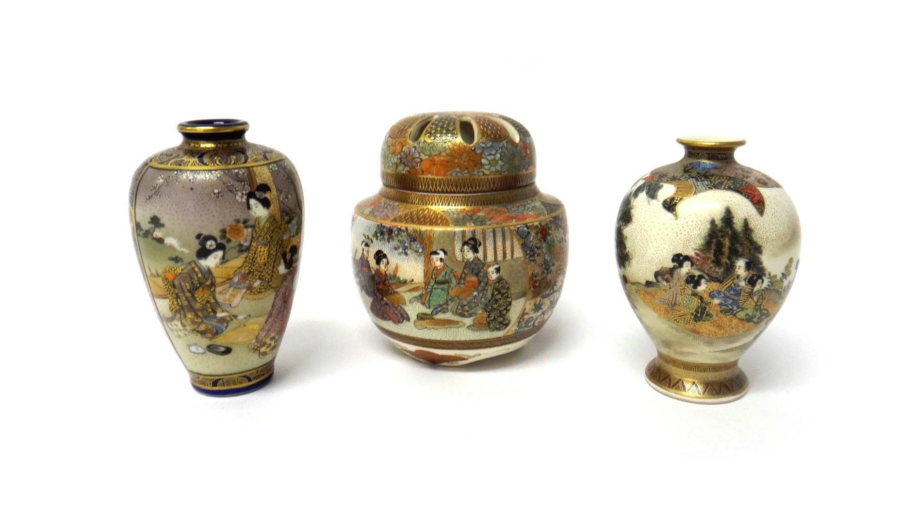 Appraisal: Three small items of Japanese Satsuma ware Meiji Taisho period