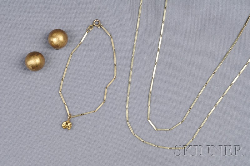 Appraisal: Group of Gold Jewelry Items a pair of kt gold