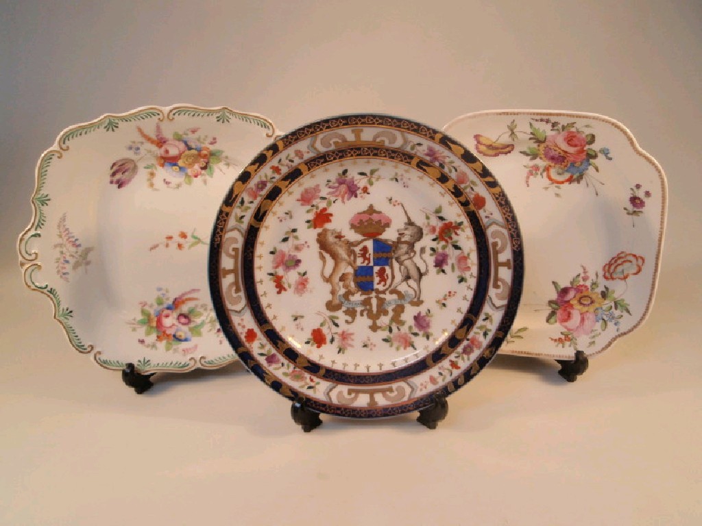 Appraisal: A thC Samson porcelain armorial plate printed in black and