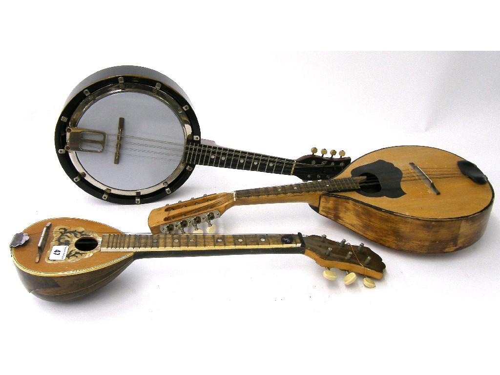 Appraisal: Banjo mandolin bearing a J J Vickers of London retail