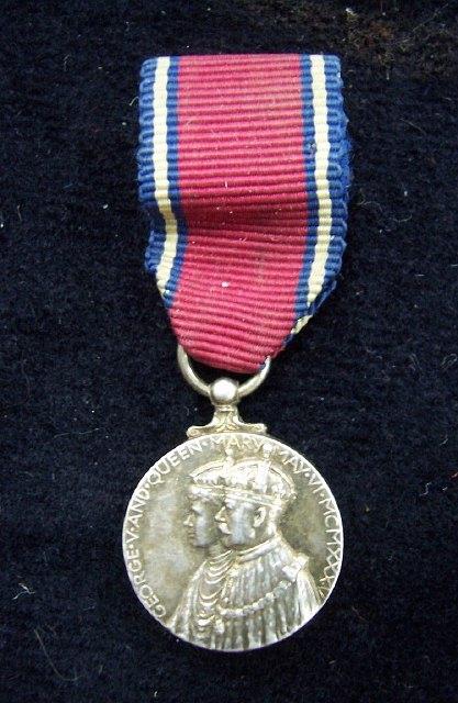 Appraisal: MINIATURE MEDALS Jubilee Medal mounted on bar fine and sundry