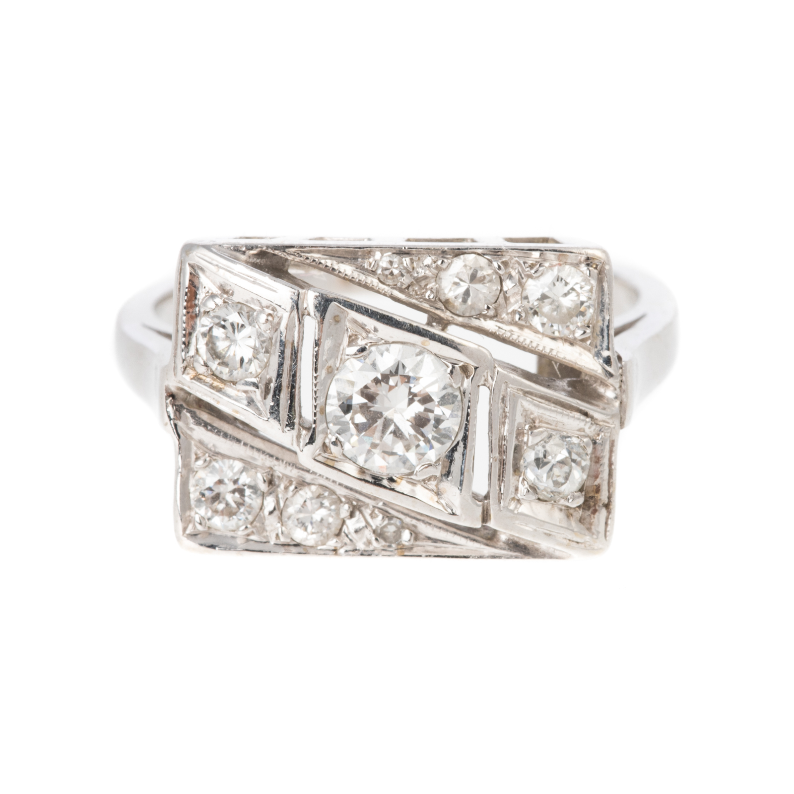 Appraisal: A VINTAGE DIAMOND RING IN K WHITE GOLD K white