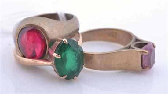 Appraisal: A THREE STONE SET DRESS RINGS STAMPED CT GOLD