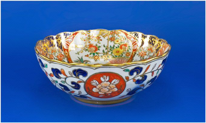 Appraisal: th Century Japanese Large Imari Bowl Scalloped edge inches in