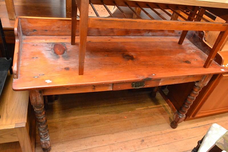 Appraisal: A RUSTIC PINE DESK WITH SINGLE DRAWER AND TURNED LEGS