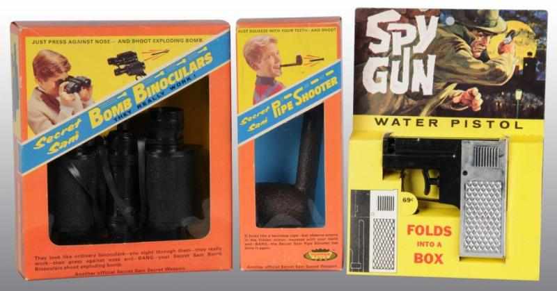 Appraisal: Lot of Spy Toys Description Spy movies and TV shows