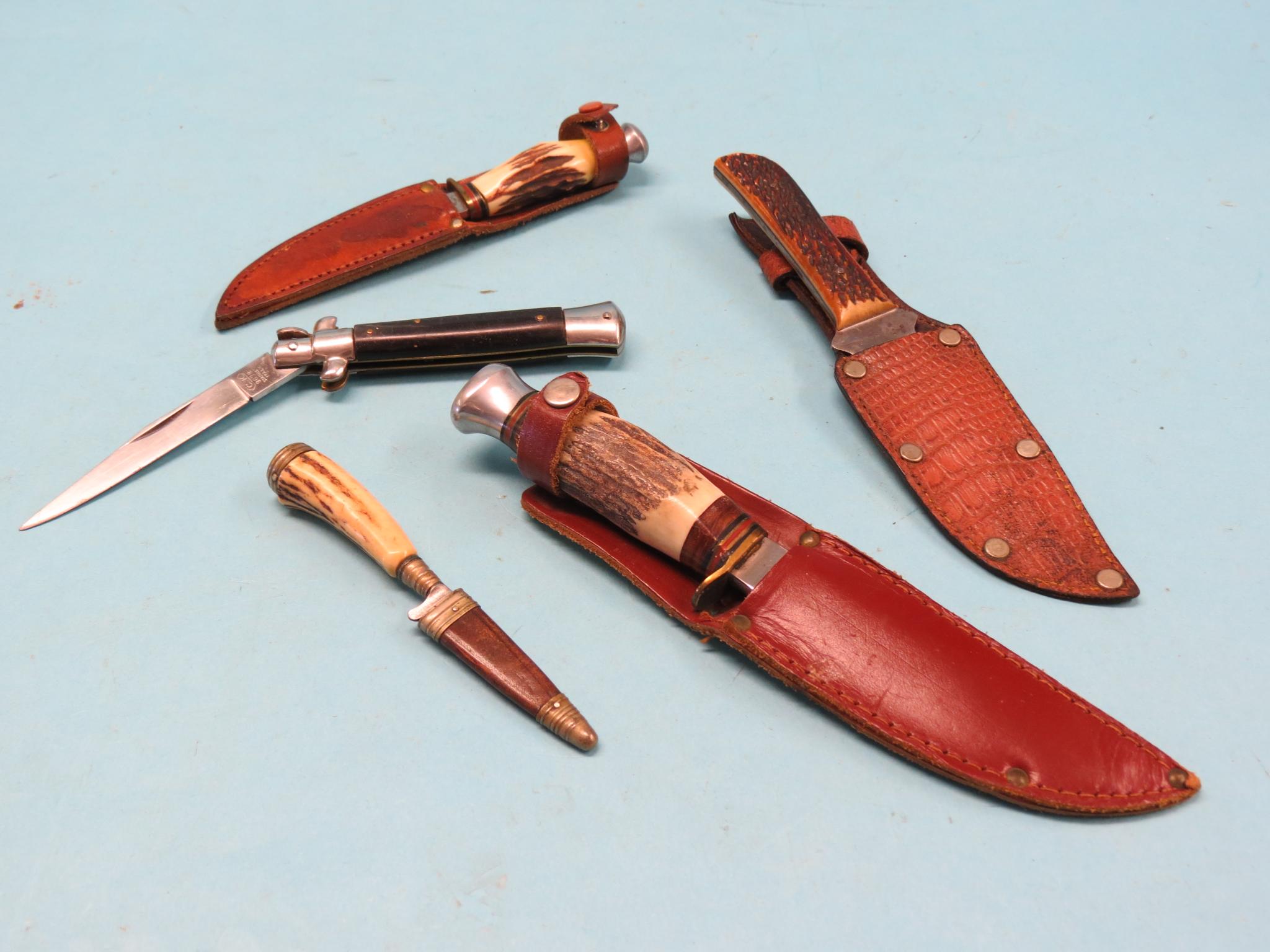 Appraisal: Four small knives with antler handles each within sheath and