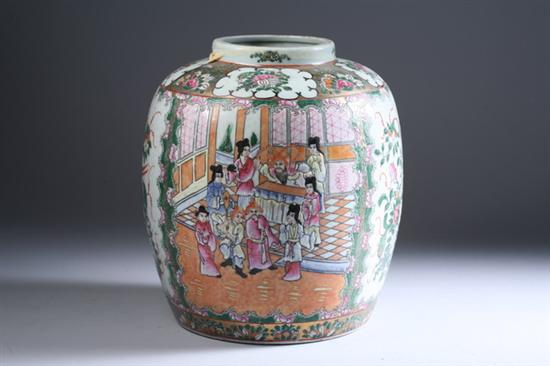 Appraisal: CHINESE FAMILLE ROSE PORCELAIN VASE th century