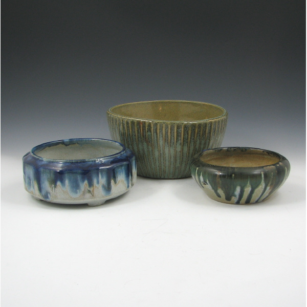 Appraisal: Zanesville Stoneware Bowls Three Lot of three Zanesville Stoneware bowls