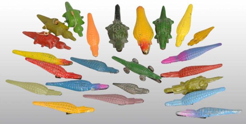 Appraisal: Lot of Tin Alligator Toys Description Japanese Pre-war Includes clicker