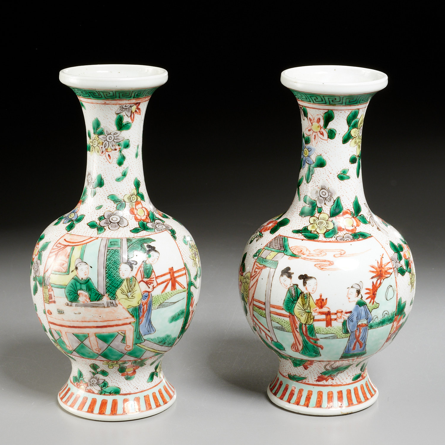 Appraisal: PAIR CHINESE FAMILLE VERT BOTTLE VASES Qing Dynasty th c