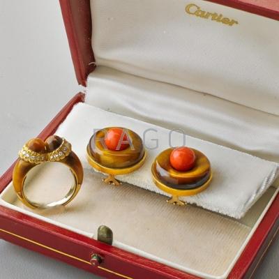 Appraisal: CARTIER K YELLOW GOLD TIGER S EYE JEWELRY Disk ear