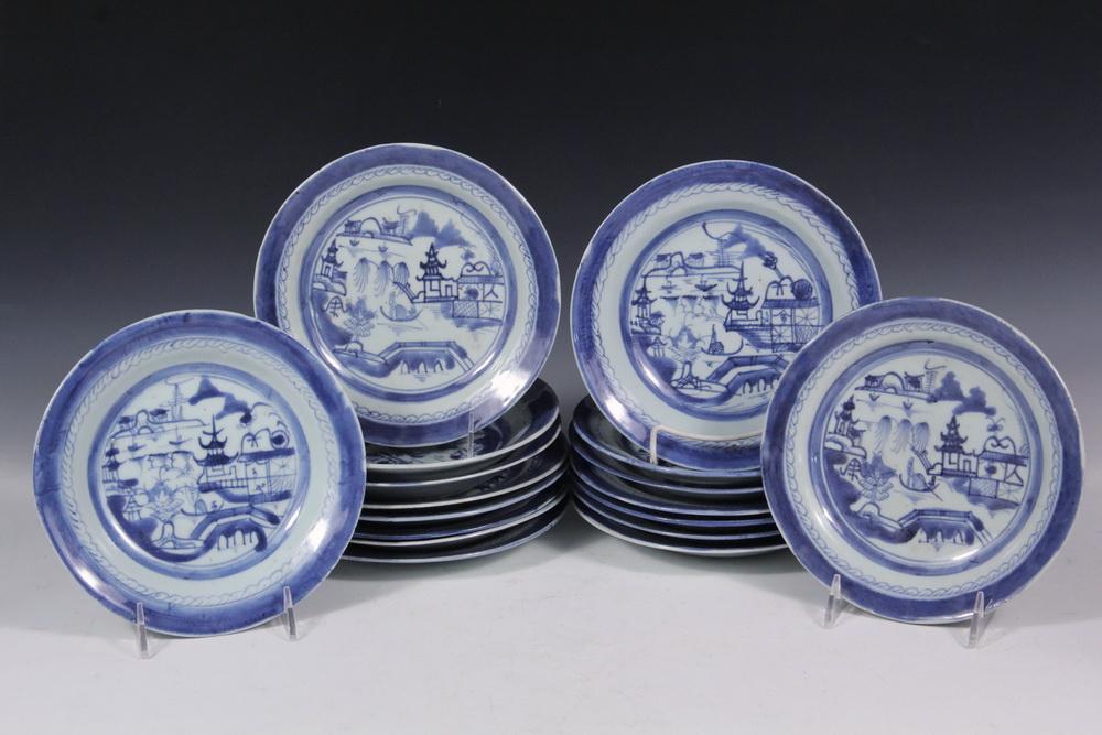 Appraisal: CHINESE PORCELAIN SHALLOW BOWLS - All th c Canton Export