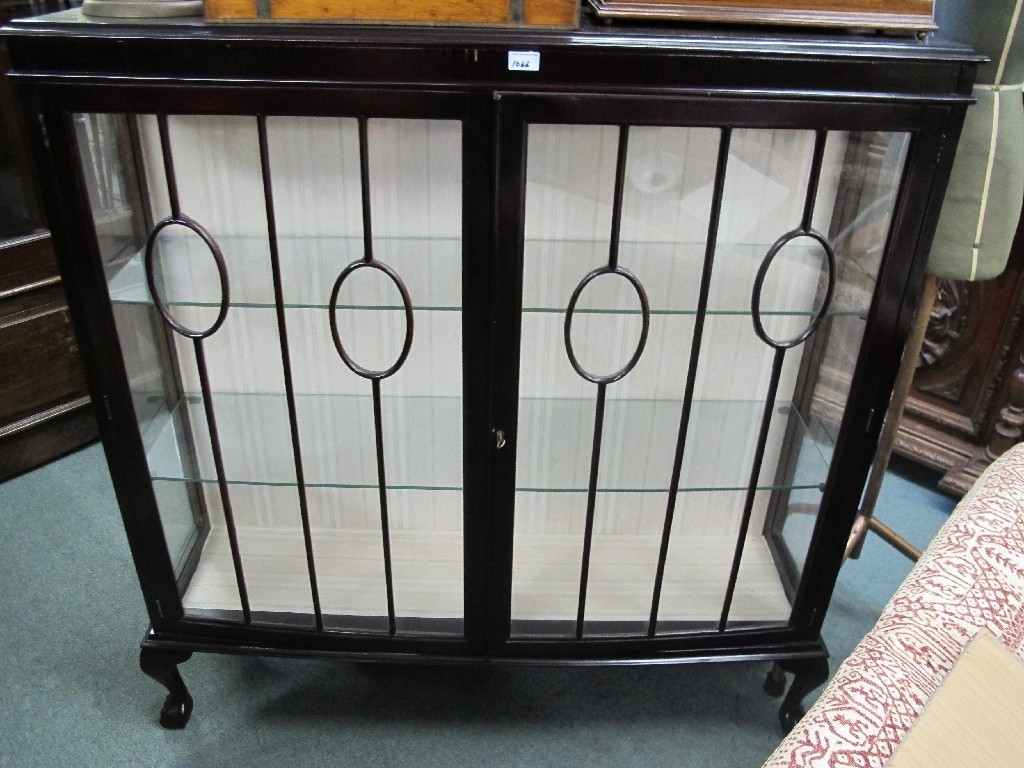 Appraisal: Glazed two door display cabinet