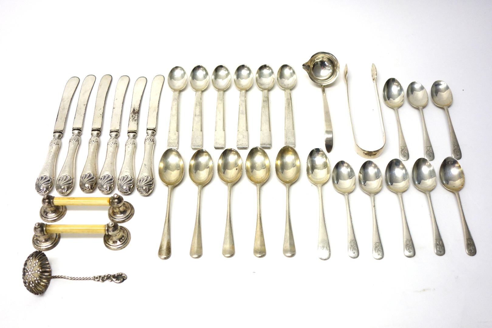 Appraisal: Silver table flatware comprising a set of six teaspoons Birmingham