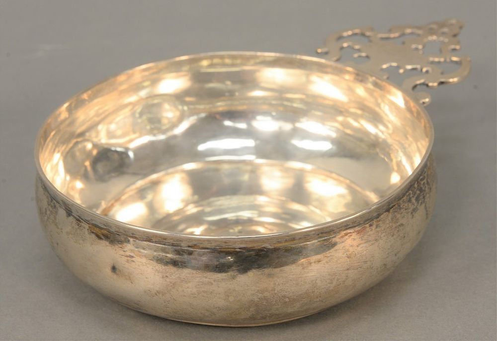 Appraisal: Silver porringer possibly American diameter inches troy ounces Silver porringer