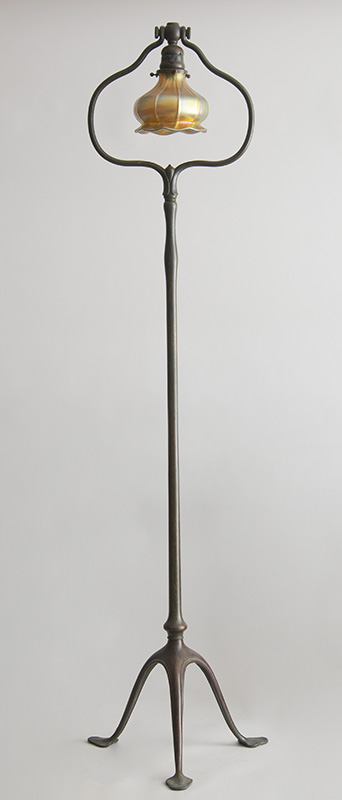 Appraisal: AMERICAN ART NOUVEAU STYLE BRONZE TRIPOD FLOOR LAMP Fitted with