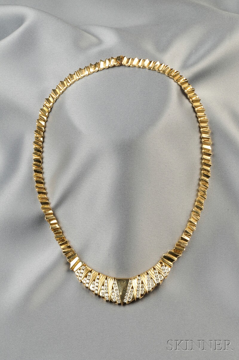 Appraisal: kt Gold and Diamond Necklace the center set with full-cut