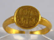 Appraisal: A gold Byzantine signet ring