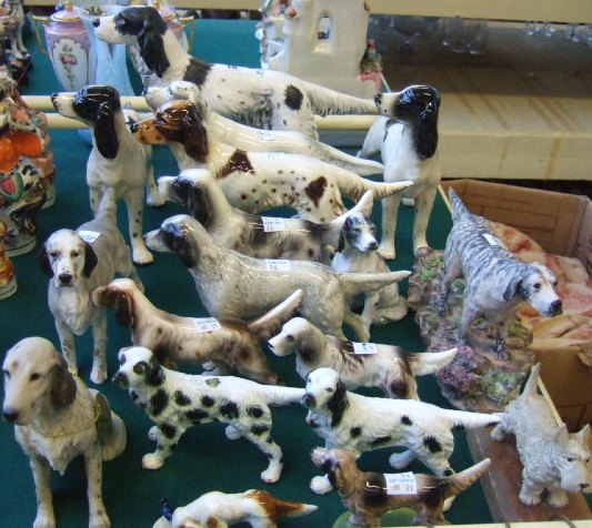 Appraisal: A quantity of porcelain and ceramic models of English Setters