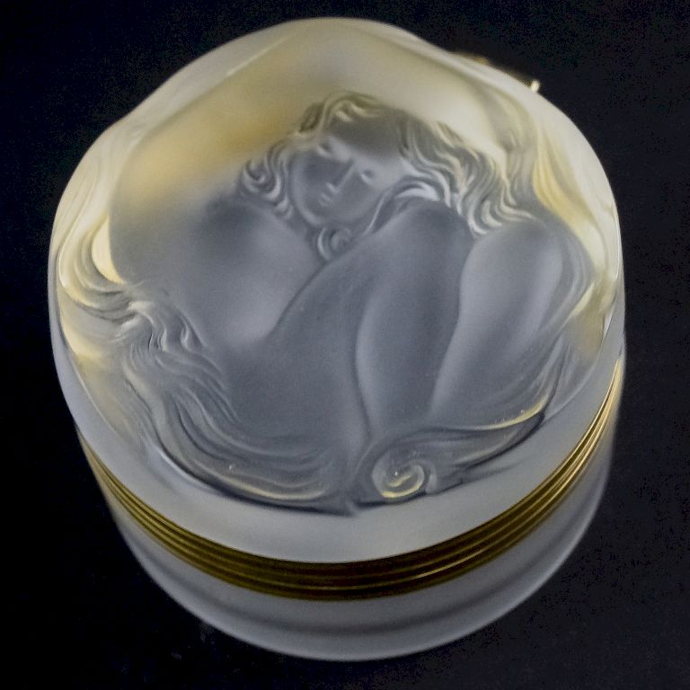 Appraisal: Lalique French Art Glass Daphne Hinged Trinket Box Crafted of