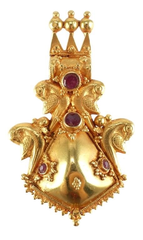 Appraisal: INDIA K GOLD GEMSTONE NECKLACE PENDANT K yellow gold pendant