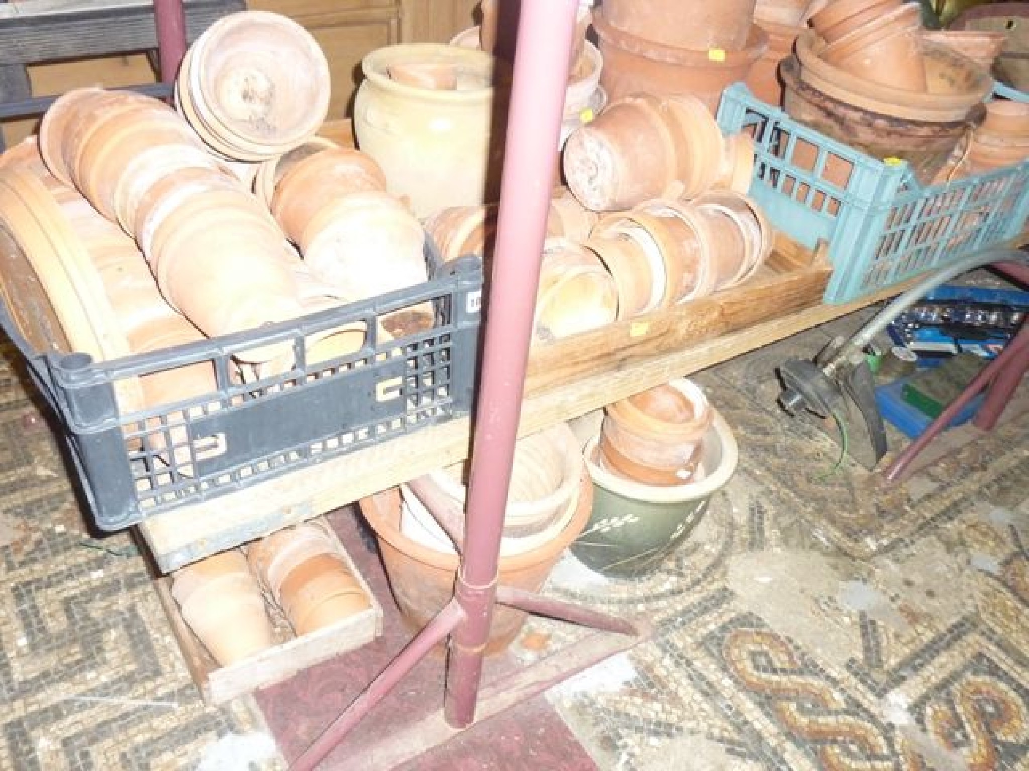 Appraisal: A large quantity of reclaimed terracotta flower pots of varying