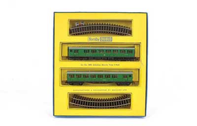 Appraisal: Hornby Dublo -Rail SR green Suburban Electric Train Set comprising