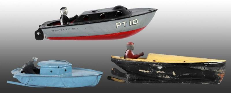 Appraisal: Lot of Pop-Pop Boats with Drivers Condition Very Good Size