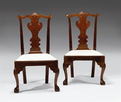 Appraisal: Pair of Chippendale walnut chairs philadelphia pennsylvania circa Deep serpentine