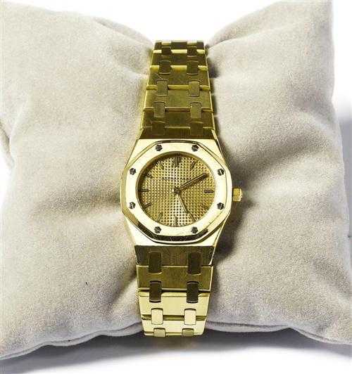 Appraisal: LADY'S WRISTWATCH AUDEMARS PIGUET ROYAL OAK s Yellow gold Gold