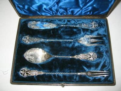 Appraisal: A SET OF FOUR VICTORIAN SERVERS including bread fork pickle